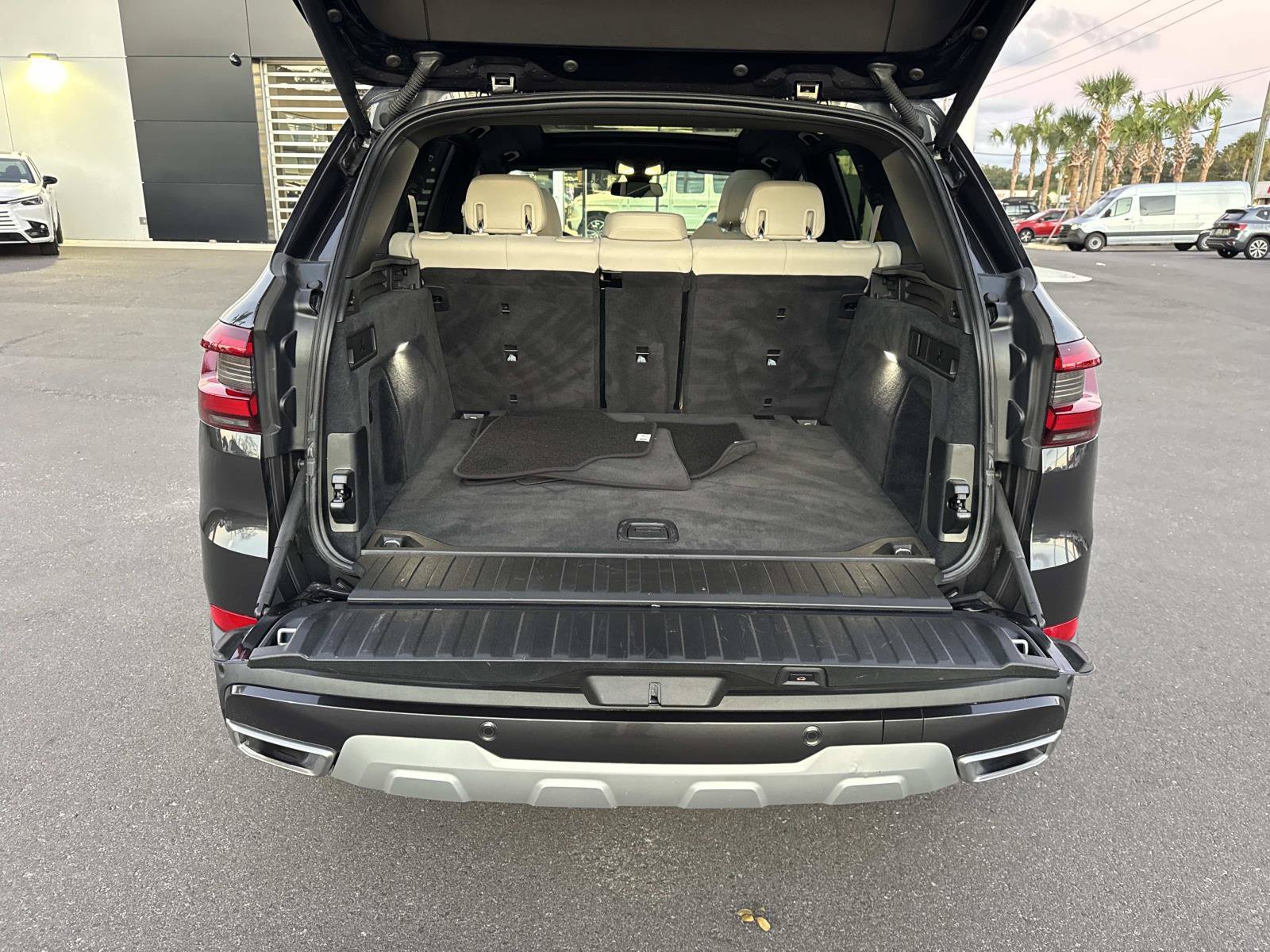 Used 2022 BMW X5 sDrive40i RWD image 11