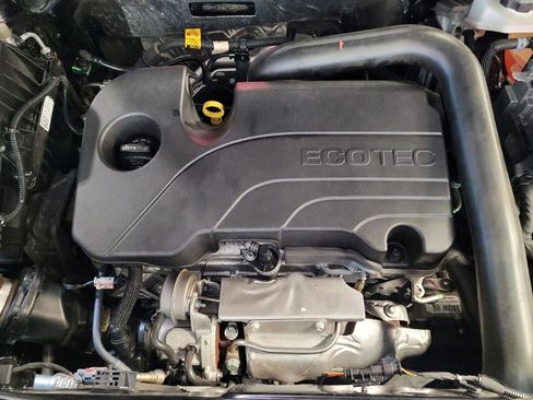 Used 2023 Chevrolet Equinox LT w/ Driver Convenience Package image 30