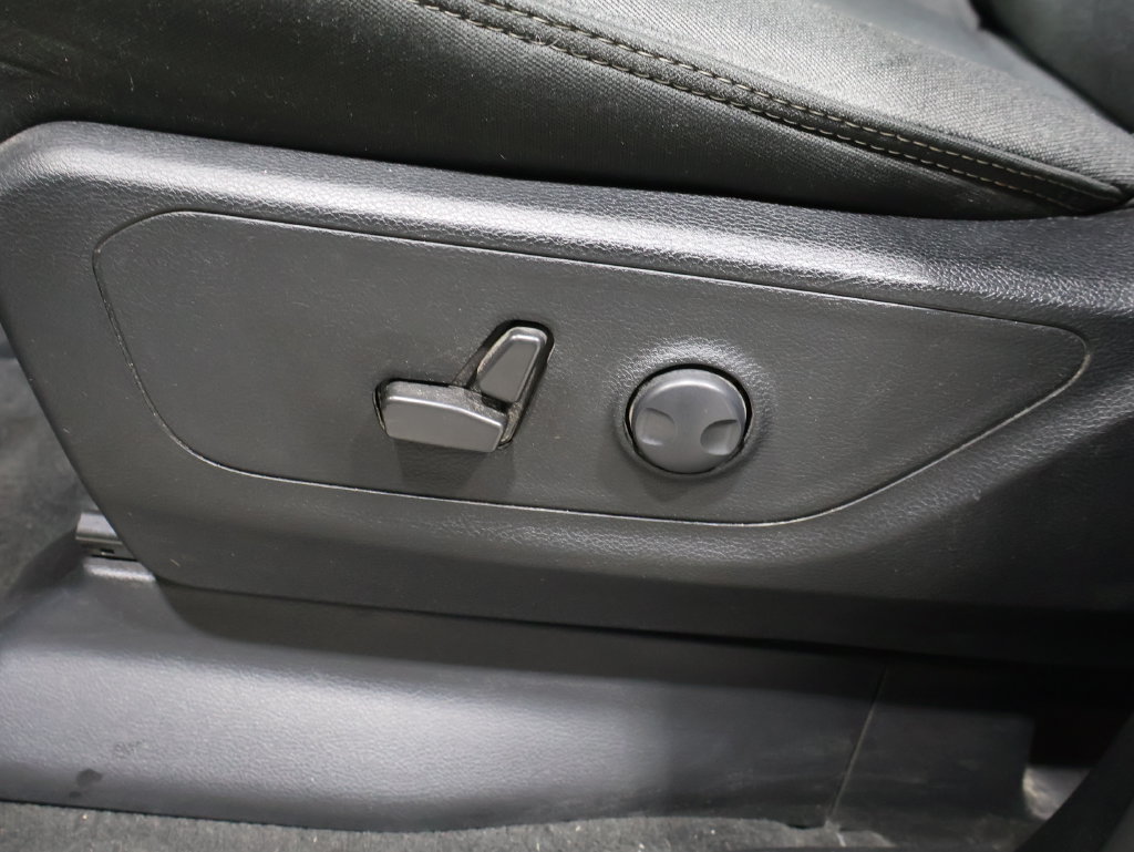 Used 2022 RAM 1500 Big Horn AWD/4WD image 13