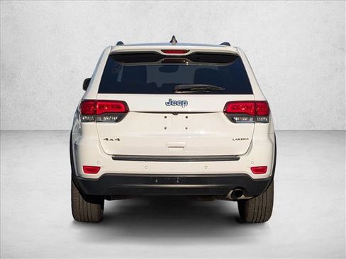 Used 2021 Jeep Grand Cherokee Laredo X AWD/4WD image 9