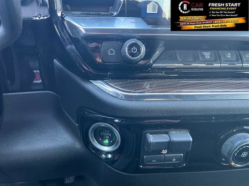 Used 2024 Chevrolet Silverado 2500 LT image 24