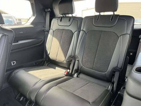 New 2025 Jeep Grand Cherokee L Altitude image 14