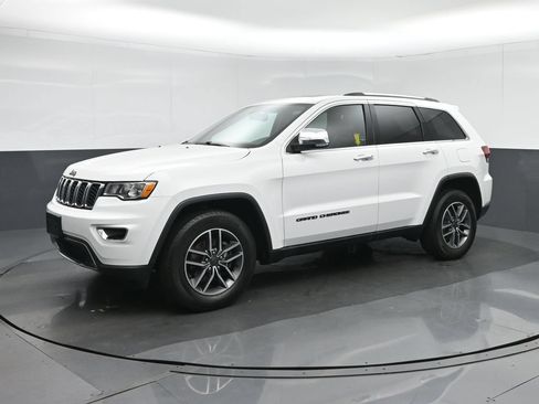 Used 2020 Jeep Grand Cherokee Limited AWD/4WD image 3