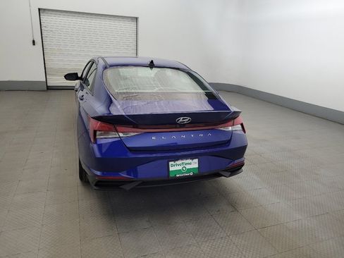 Used 2023 Hyundai Elantra SEL image 6