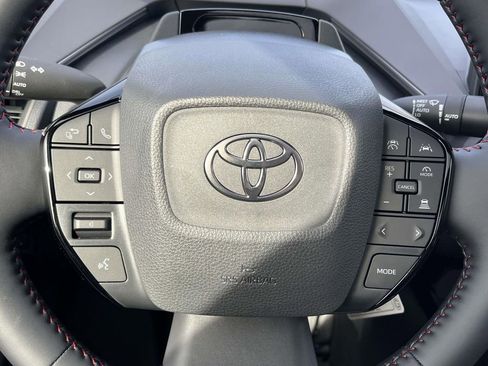 New 2026 Toyota Prius Plug-In Hybrid FWD image 15
