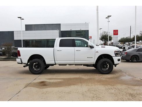 Used 2026 RAM 2500 Laramie image 7