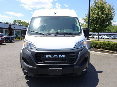 Used 2025 RAM ProMaster 2500 w/ Convenience Group FWD image 8