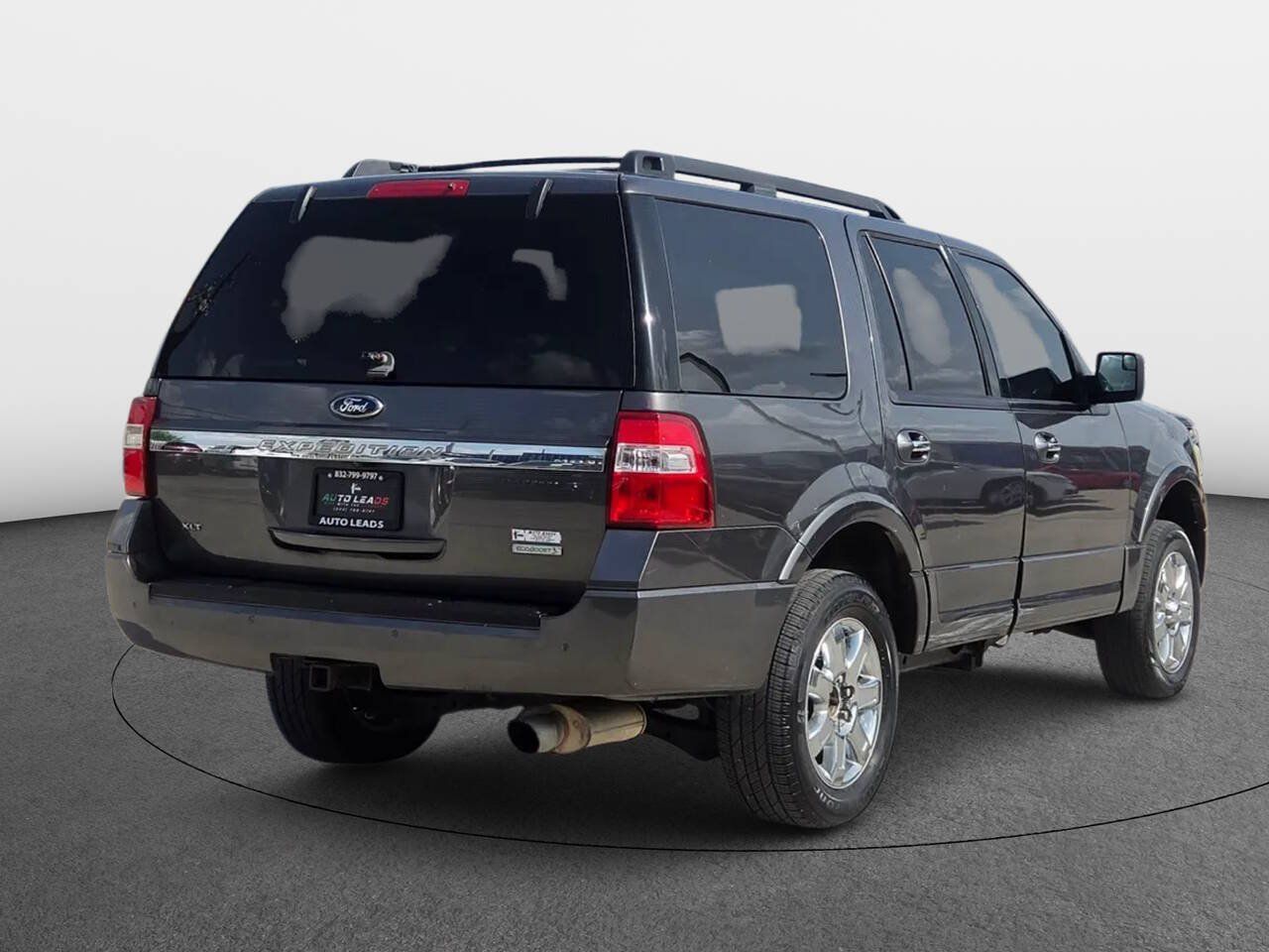Used 2015 Ford Expedition XLT w/ Equipment Group 201A RWD image 4