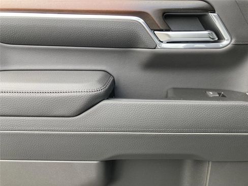 New 2026 GMC Sierra 1500 Denali w/ Denali Reserve Package image 17