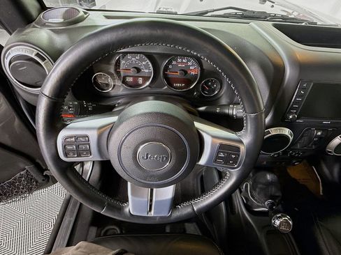 Used 2017 Jeep Wrangler Unlimited Rubicon AWD/4WD image 20