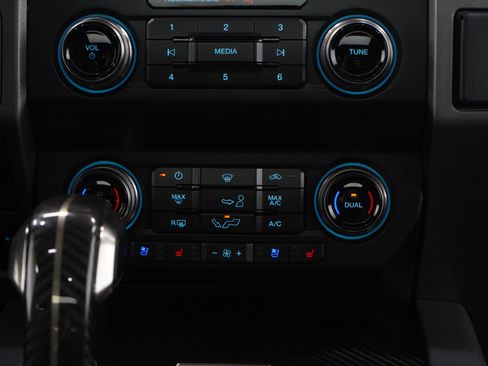 Used 2019 Ford F150 Raptor w/ Equipment Group 802A Luxury AWD/4WD image 19