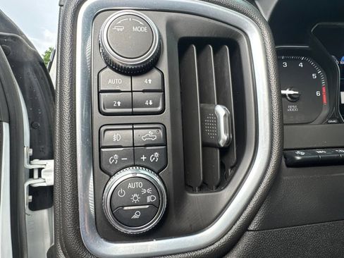 Used 2021 GMC Sierra 2500 AT4 w/ AT4 Premium Plus Package AWD/4WD image 14