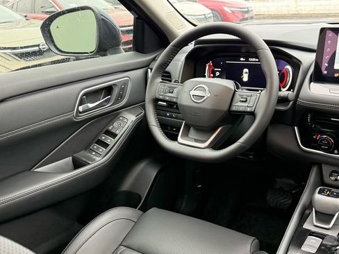 New 2026 Nissan Rogue Platinum w/ Platinum Premium Package AWD/4WD image 10