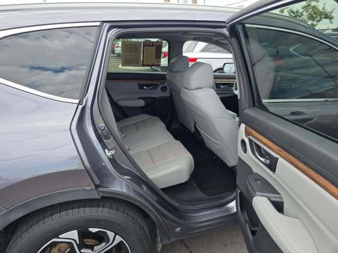 Used 2018 Honda CR-V Touring image 14