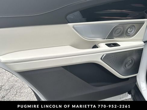 New 2026 Lincoln Nautilus Black Label AWD/4WD image 12