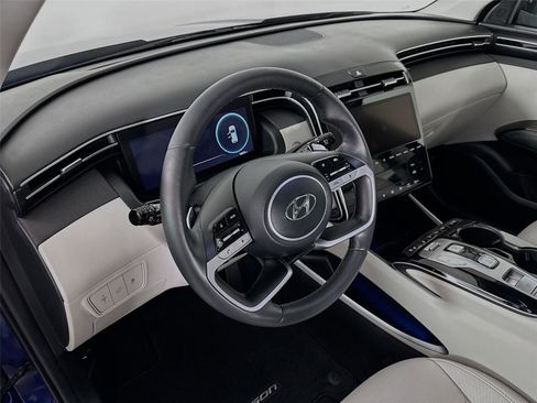 Used 2024 Hyundai Tucson Limited image 25