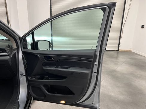 Used 2025 Honda Odyssey EX-L image 38