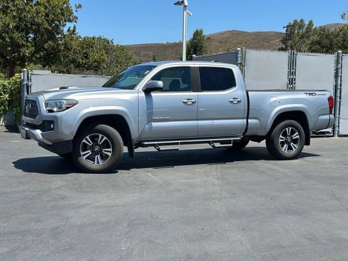 Used 2019 Toyota Tacoma TRD Sport RWD image 1