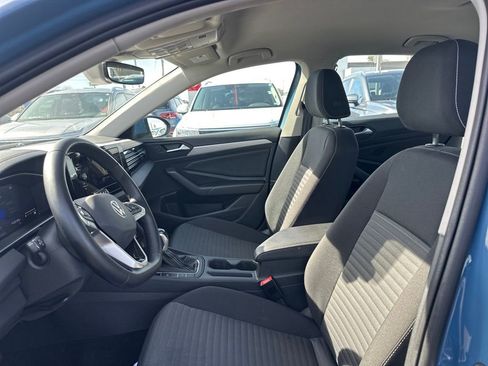 Used 2025 Volkswagen Jetta S image 10