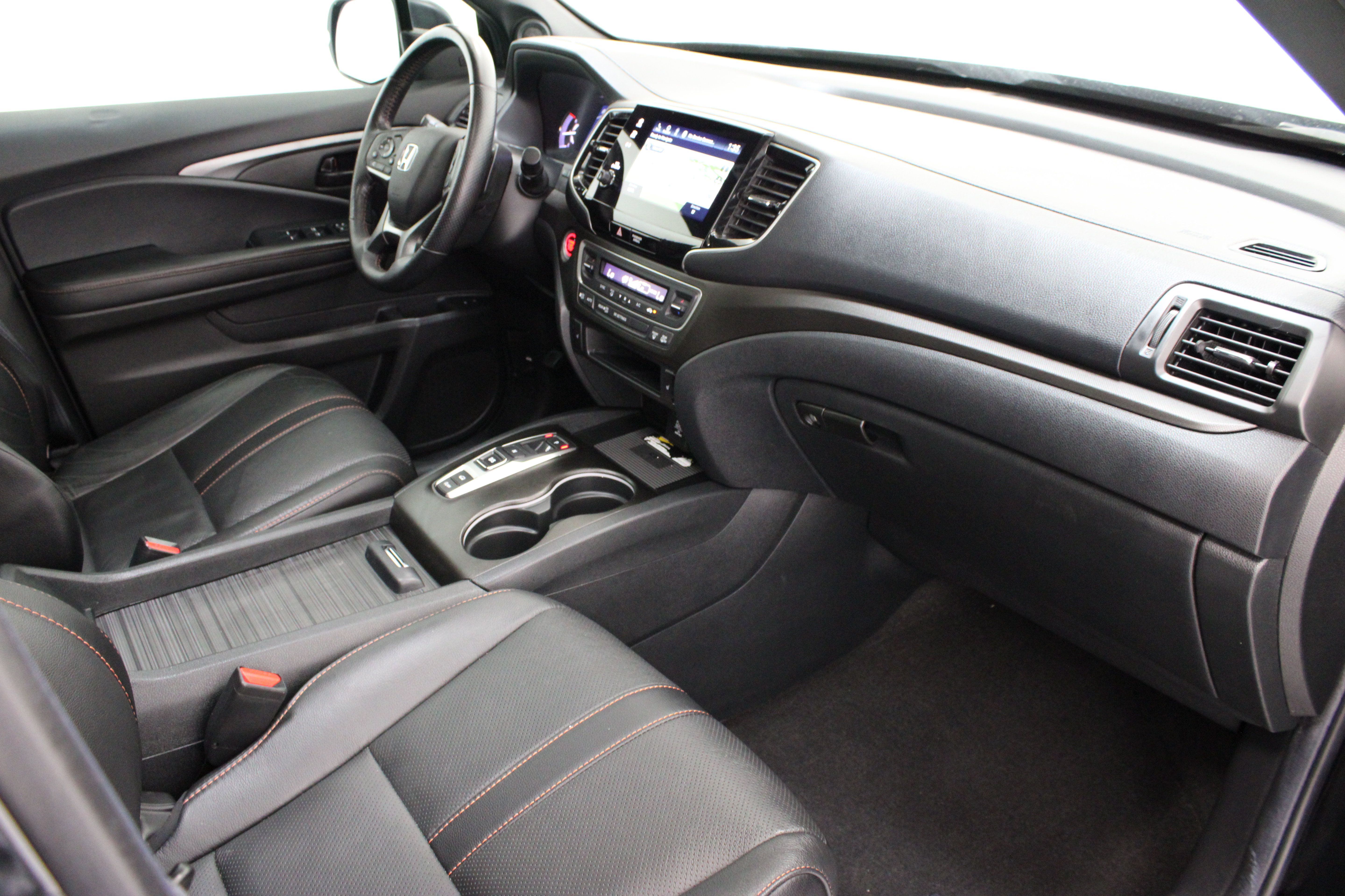 Used 2022 Honda Passport TrailSport image 38