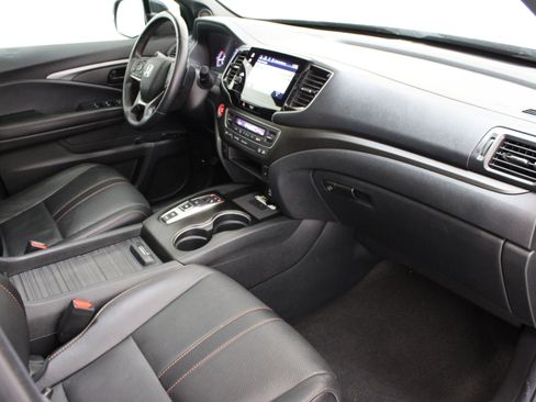 Used 2022 Honda Passport TrailSport image 38