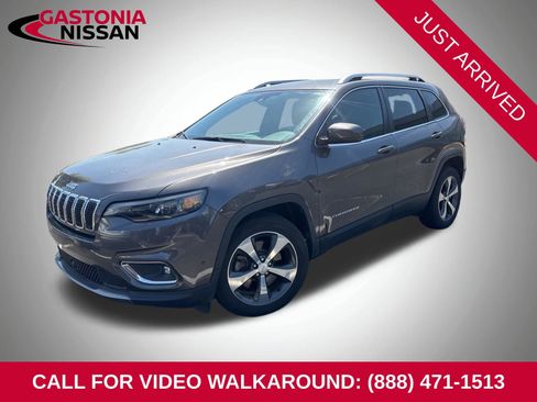 Used 2019 Jeep Cherokee Limited w/ Technology Group FWD image 1