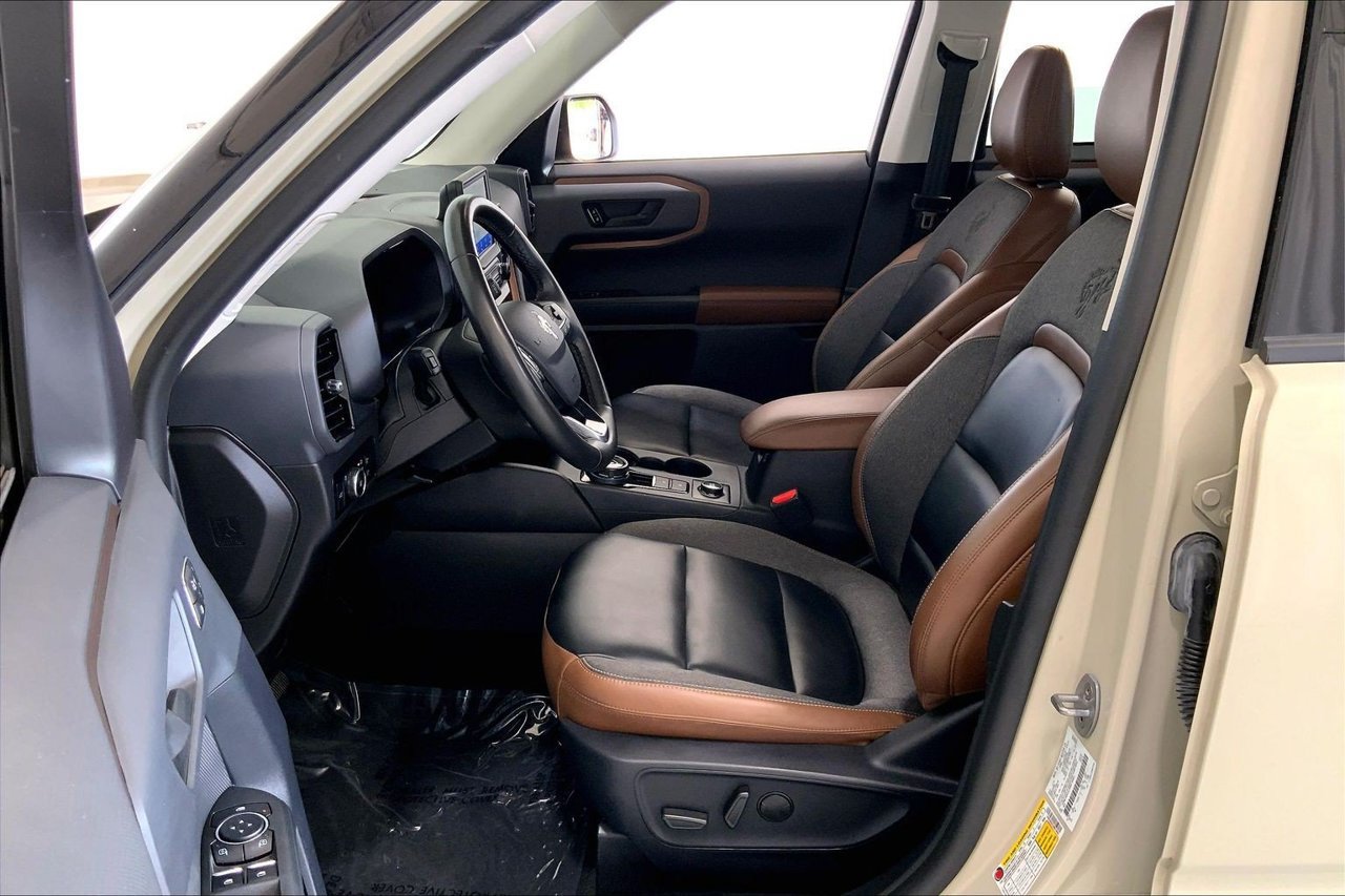 Used 2024 Ford Bronco Sport Outer Banks w/ Tech Package AWD/4WD image 18