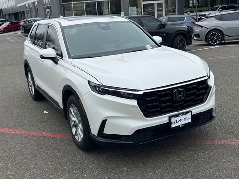 Used 2025 Honda CR-V EX image 7