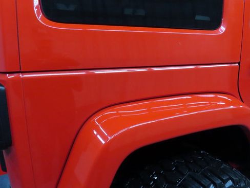 Used 2017 Jeep Wrangler Unlimited Sahara w/ Connectivity Group image 29