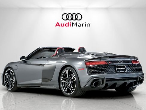 Certified 2021 Audi R8 V10 performance image 3