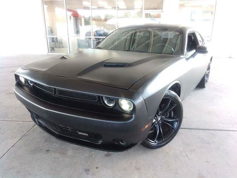 Used 2018 Dodge Challenger SXT Plus RWD image 1