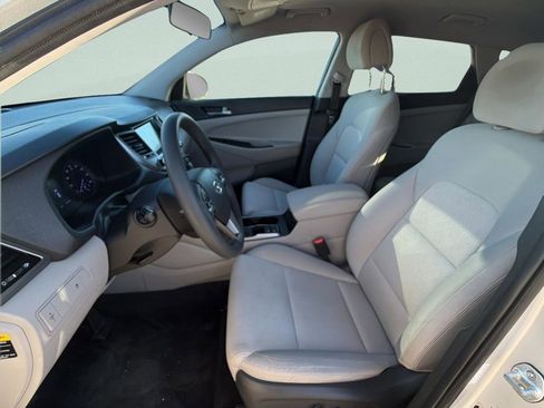 Used 2018 Hyundai Tucson SEL image 11