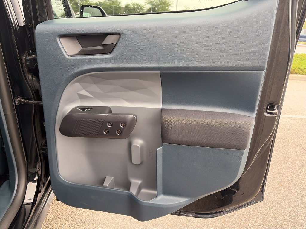 Used 2025 Ford Maverick XL FWD image 28