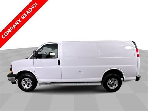 Used 2023 GMC Savana 2500 w/ Driver Convenience Package image 5