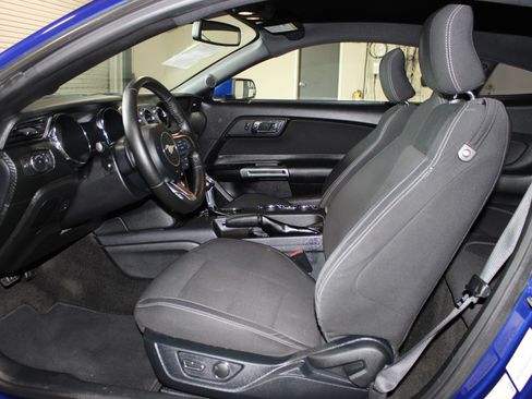 Used 2015 Ford Mustang Coupe w/ Equipment Group 051A RWD image 8