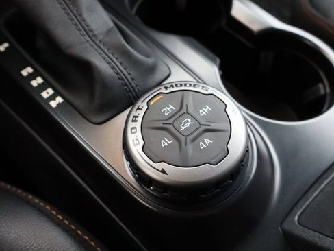 Used 2024 Ford Bronco Badlands w/ Sasquatch Package image 14