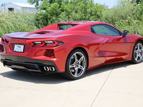 Used 2022 Chevrolet Corvette Stingray Premium Conv w/ Z51 Performance Package RWD image 8