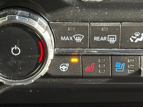 Used 2022 Ford F150 Lariat w/ Equipment Group 502A High AWD/4WD image 38