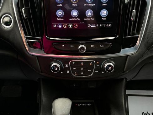 Used 2022 Chevrolet Traverse LT AWD/4WD image 17