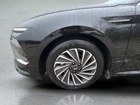 New 2026 Hyundai Sonata Limited image 9