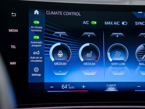 Certified 2023 BMW X1 xDrive28i w/ Premium Package image 27