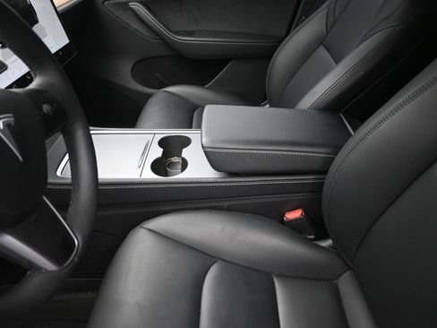 Used 2024 Tesla Model Y Long Range image 20