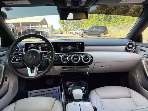 Used 2020 Mercedes-Benz CLA 250 image 21