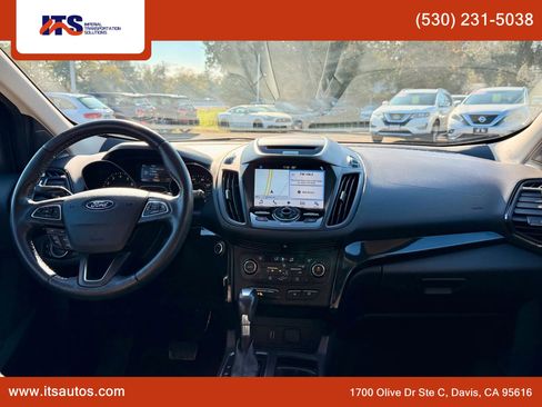 Used 2017 Ford Escape Titanium image 15