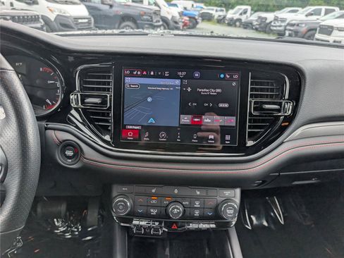 Used 2025 Dodge Durango R/T w/ Blacktop Package AWD/4WD image 19