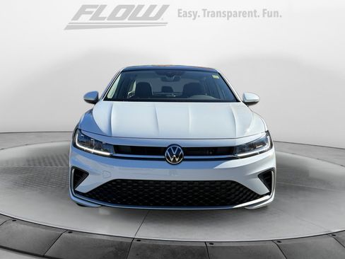 New 2026 Volkswagen Jetta SE image 2