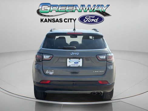 Used 2022 Jeep Compass Limited w/ Elite Group AWD/4WD image 6