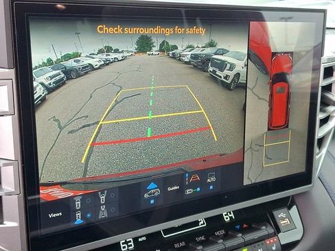 Used 2025 Toyota Sequoia Platinum AWD/4WD image 18