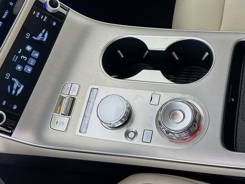Certified 2026 Genesis GV70 2.5T Select AWD/4WD image 15