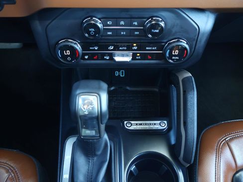 Used 2024 Ford Bronco Outer Banks image 26